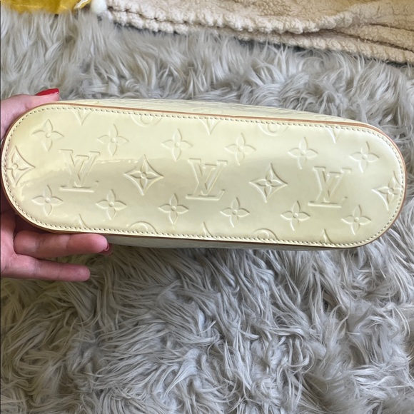 Louis Vuitton Beige and Tan Tote Bag - Picture 10 of 16